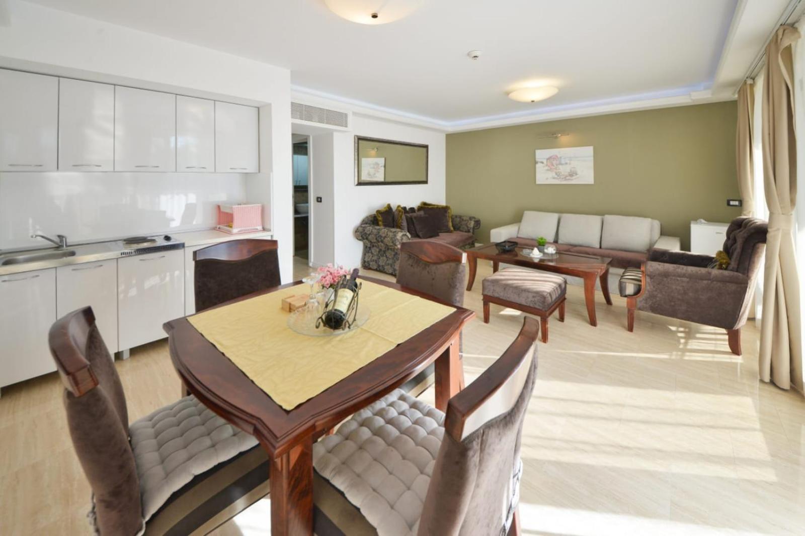 Przno Luxury Apartments Sveti Stefan Ruang foto