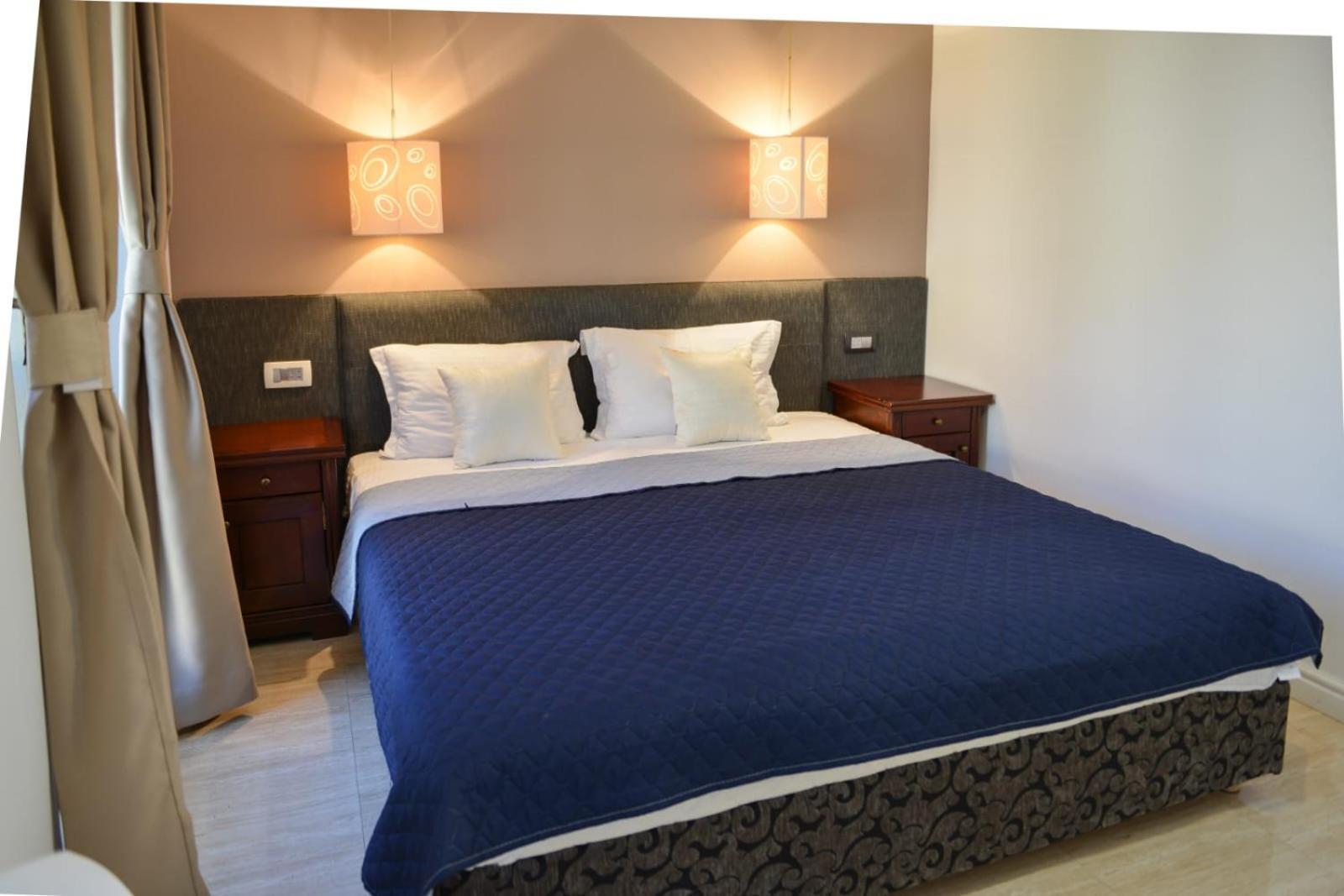 Przno Luxury Apartments Sveti Stefan Ruang foto