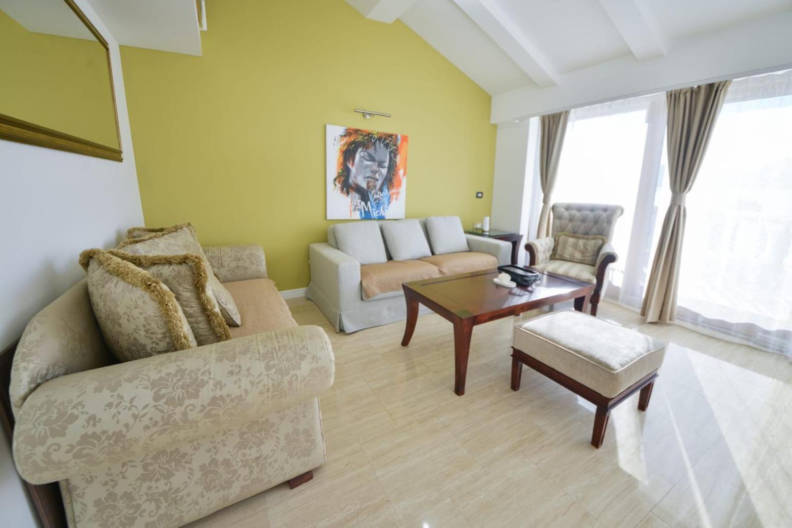 Przno Luxury Apartments Sveti Stefan Bagian luar foto