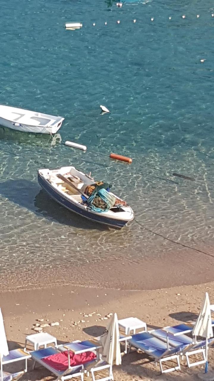 Przno Luxury Apartments Sveti Stefan Bagian luar foto
